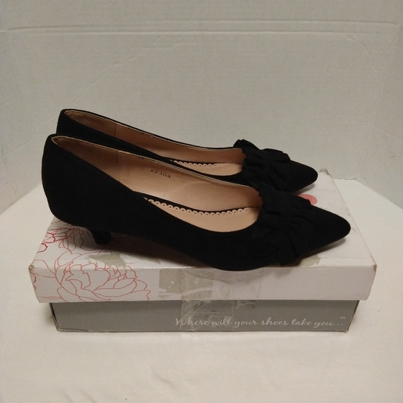 Journee Collection Shoes - Journee Collection Sabree Black Kitten Heels